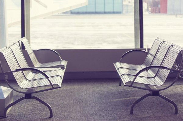 Survival guide on long-distance flights on economic flights It is recommended not to do one thing before flying