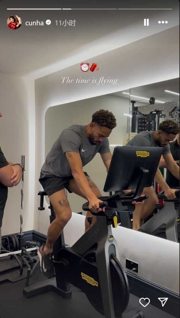 Work hard to recover! Cunya posted photos of gym training